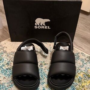 Sorel Black Padded Viibe Slingback Sandals.  New in box. 6.5. Fit small.